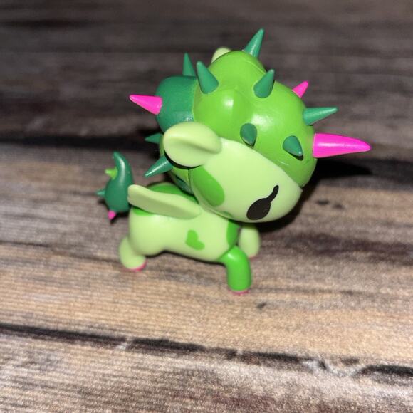 Tokidoki Unicorno Series 4 Vinyl Mini Figure Yuma Green Pink Cactus 3" - Picture 1 of 5